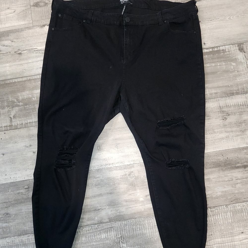 Plus Size Black Distressed Skinny Jeans